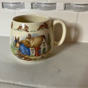 Bunnykins Royal dalton made in England small tea cup / mug.  EUC!